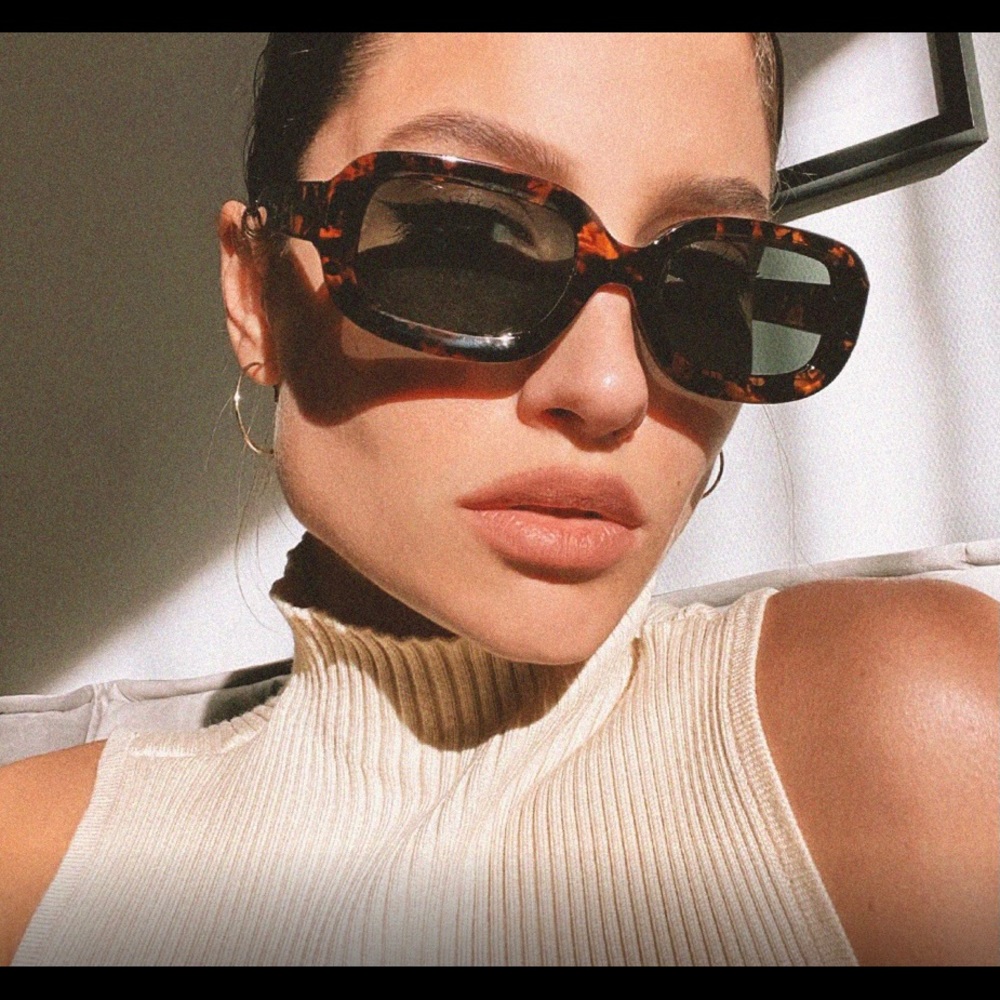 Grand new meller oval sunglasses